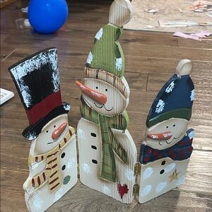 Charming Wooden Snowman Trio Holiday Decor